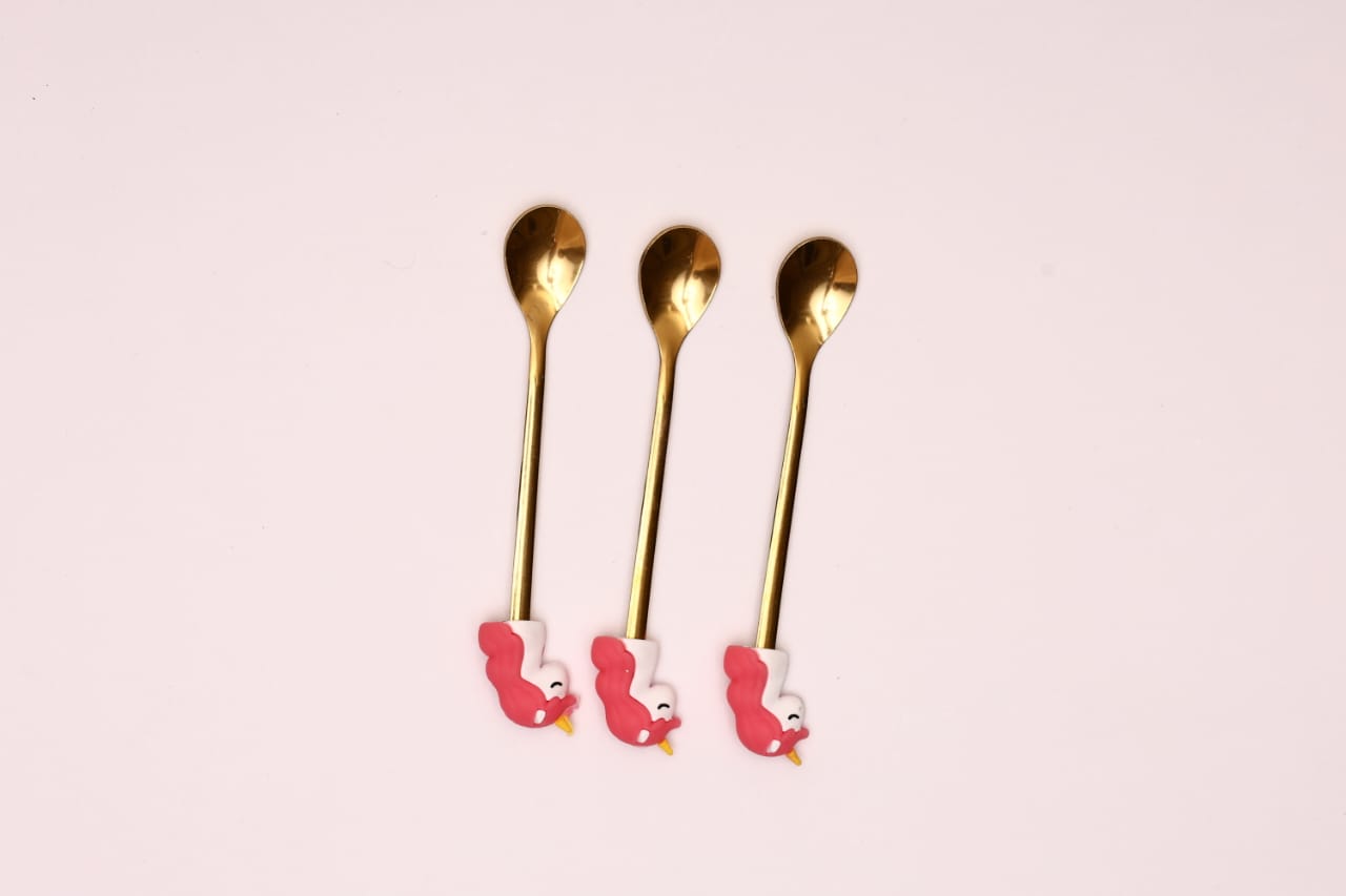 طقم معلقه اشكال 3*1 لون دهبي طقم معلقه اشكال 3*1 لون دهبي